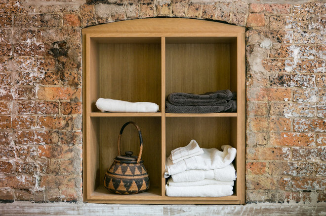 Midcentury  by PIDCOCK - Architecture + Sustainability