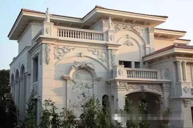 Marble pillars-upscale villa f