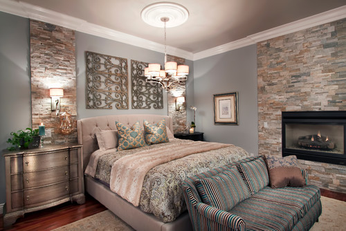 Mountain style bedroom design
