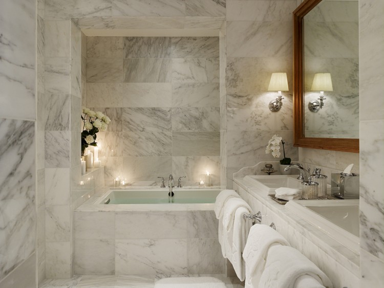 Marble bathroom decoration