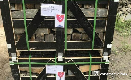 Random Loose Wallstone