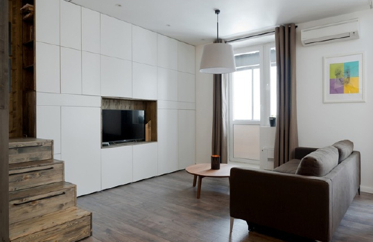 Wooden Sleeping Box a Space-Saving Solution in Moscow