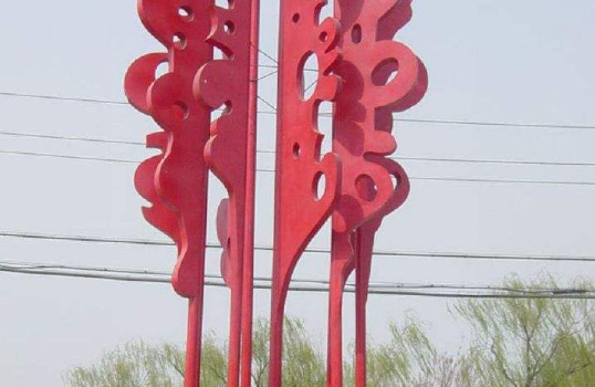 Hamburg's building is impressive - garden sculpture