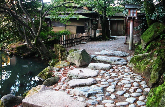 Multicolor Kerb Stone-Cityscape design for tourist's perspec
